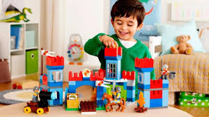 đồ chơi LEGO cho bé trai